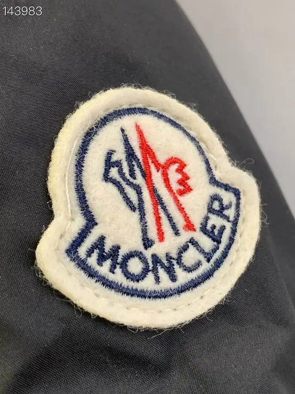 Moncler sz0-3 26yr308   (39)